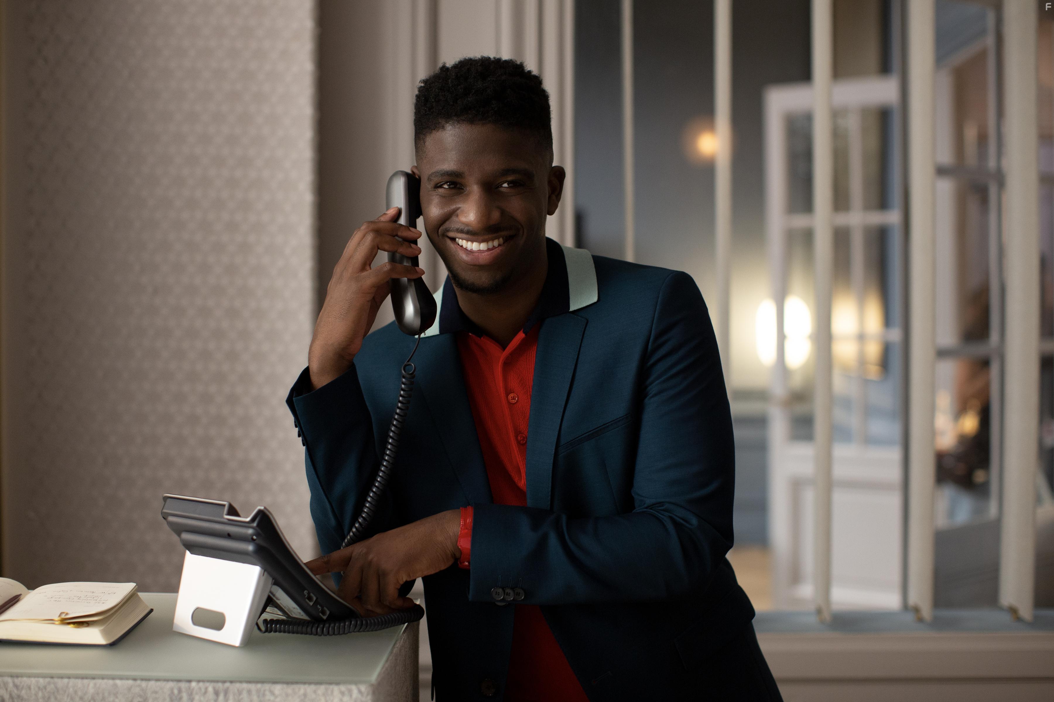 Samuel Arnold in Emily in Paris (2020)