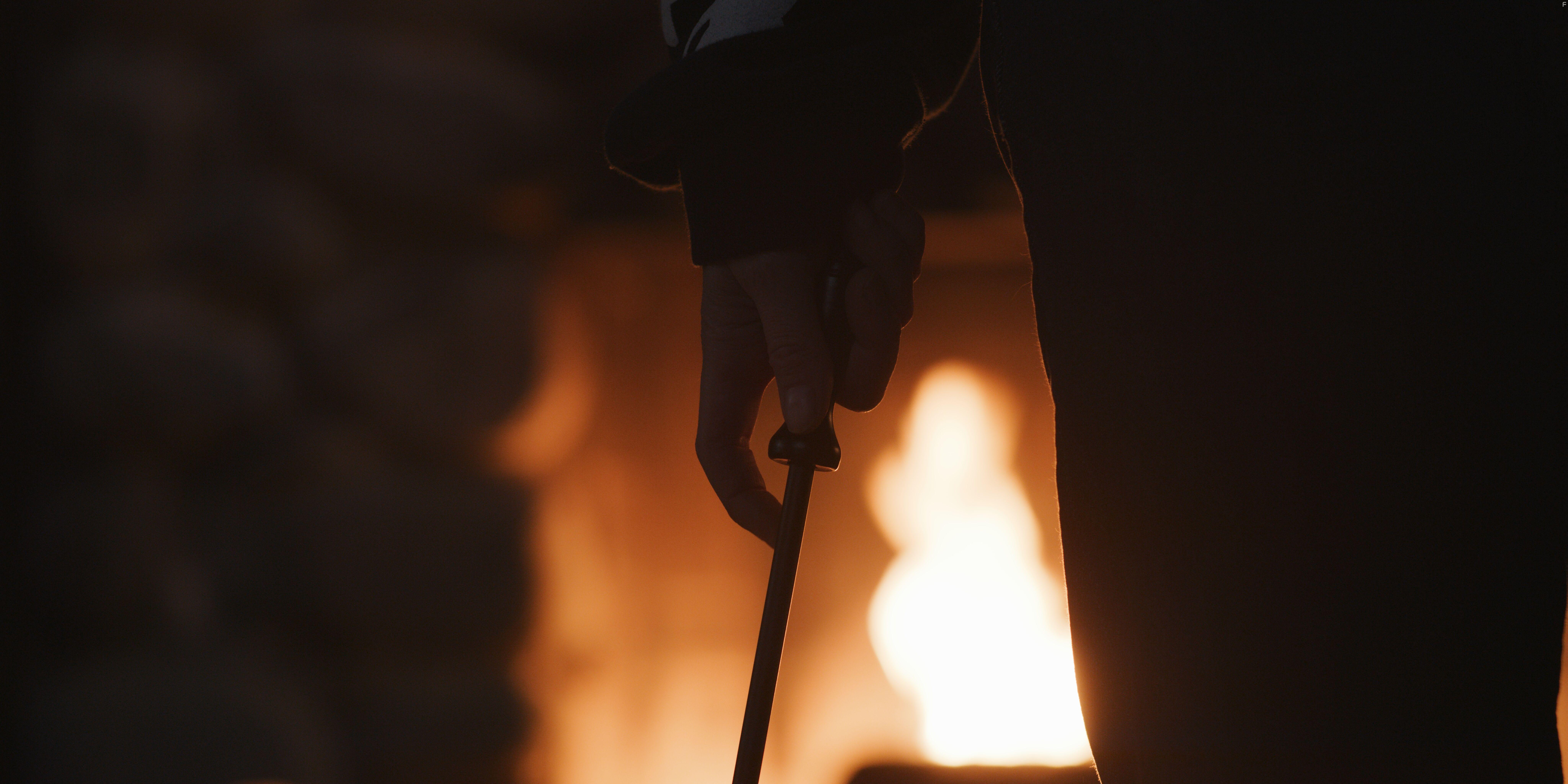 Напугай меня