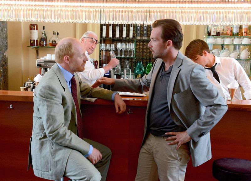 Lucas Gregorowicz and Simon Schwarz in Vorstadtweiber (2015)