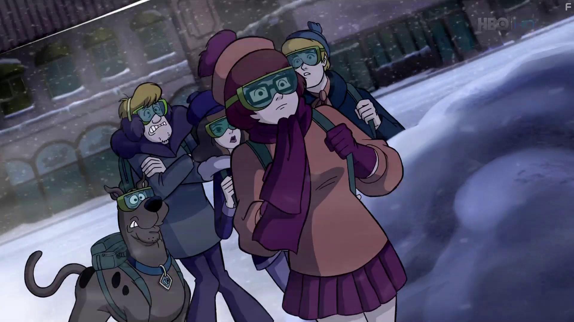 Matthew Lillard, Mindy Cohn, Grey Griffin, and Frank Welker in Scooby-Doo! Haunted Holidays (2012)