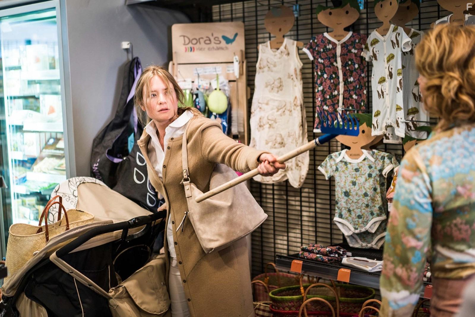 Julia Jentsch in FrauMutterTier (2019)