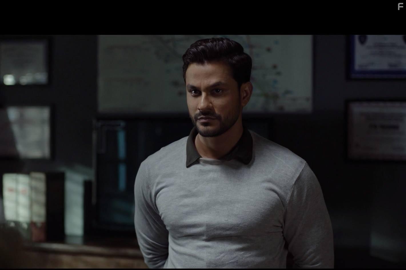 Kunal Khemu in Abhay (2019)