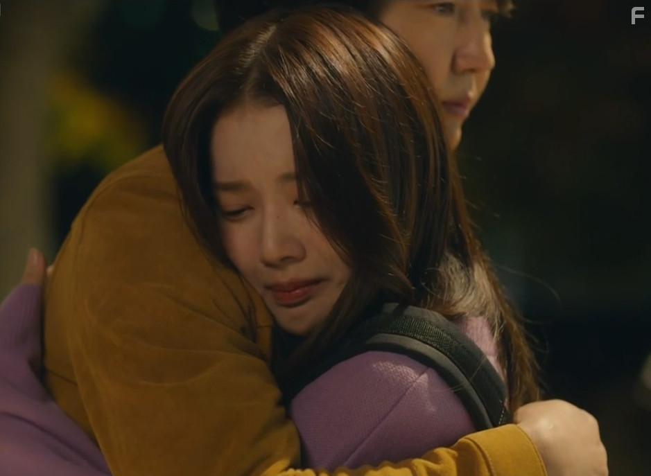 Sang-Hyun Yoon and No Jeong-ee in Eitin Eogein (2020)