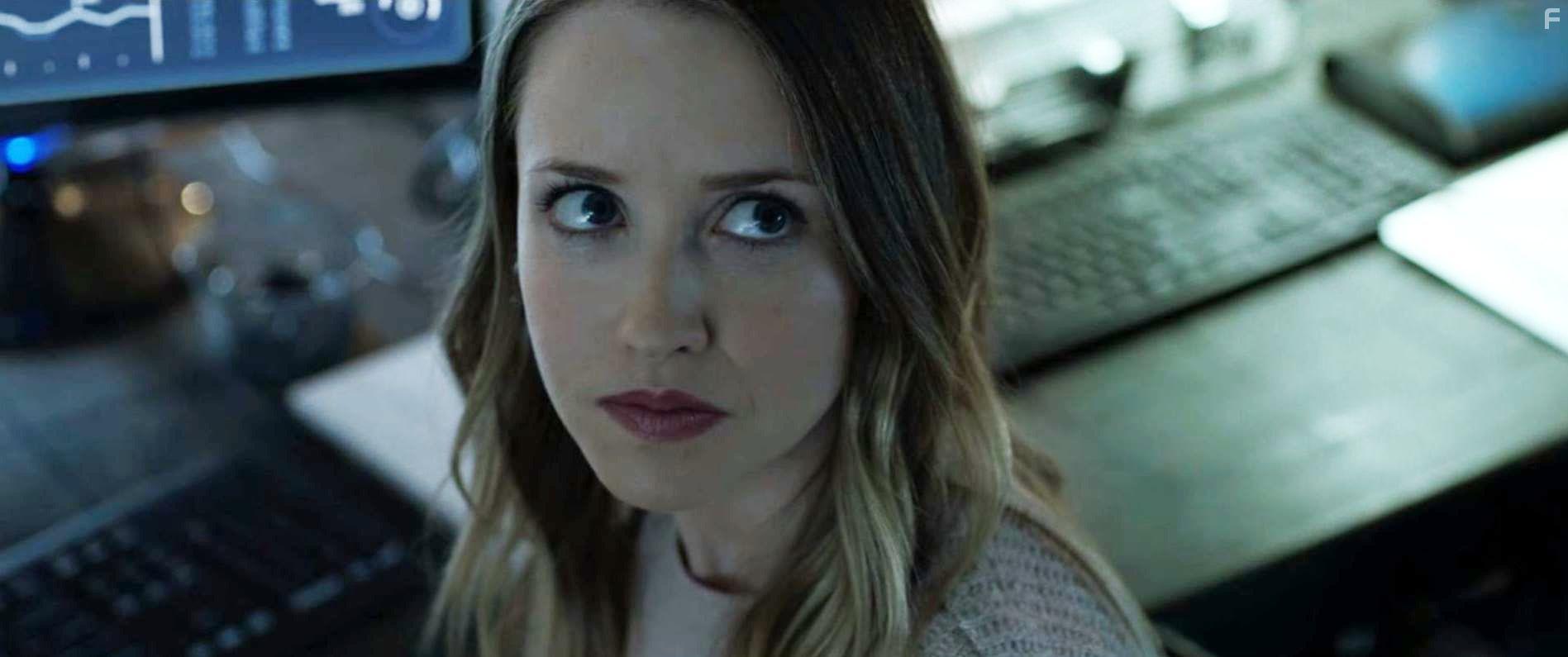 Emily Tennant in Sniper: Assassin's End (2020)