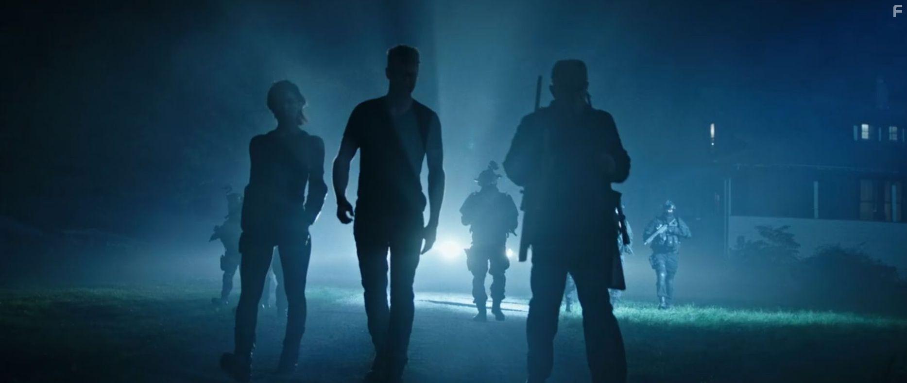 Tom Berenger, Chad Michael Collins, and Sayaka Akimoto in Sniper: Assassin's End (2020)