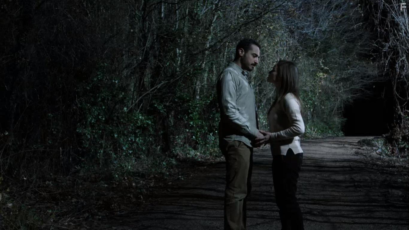 Baran Akbulut and Funda Gray in Sahipli (2017)