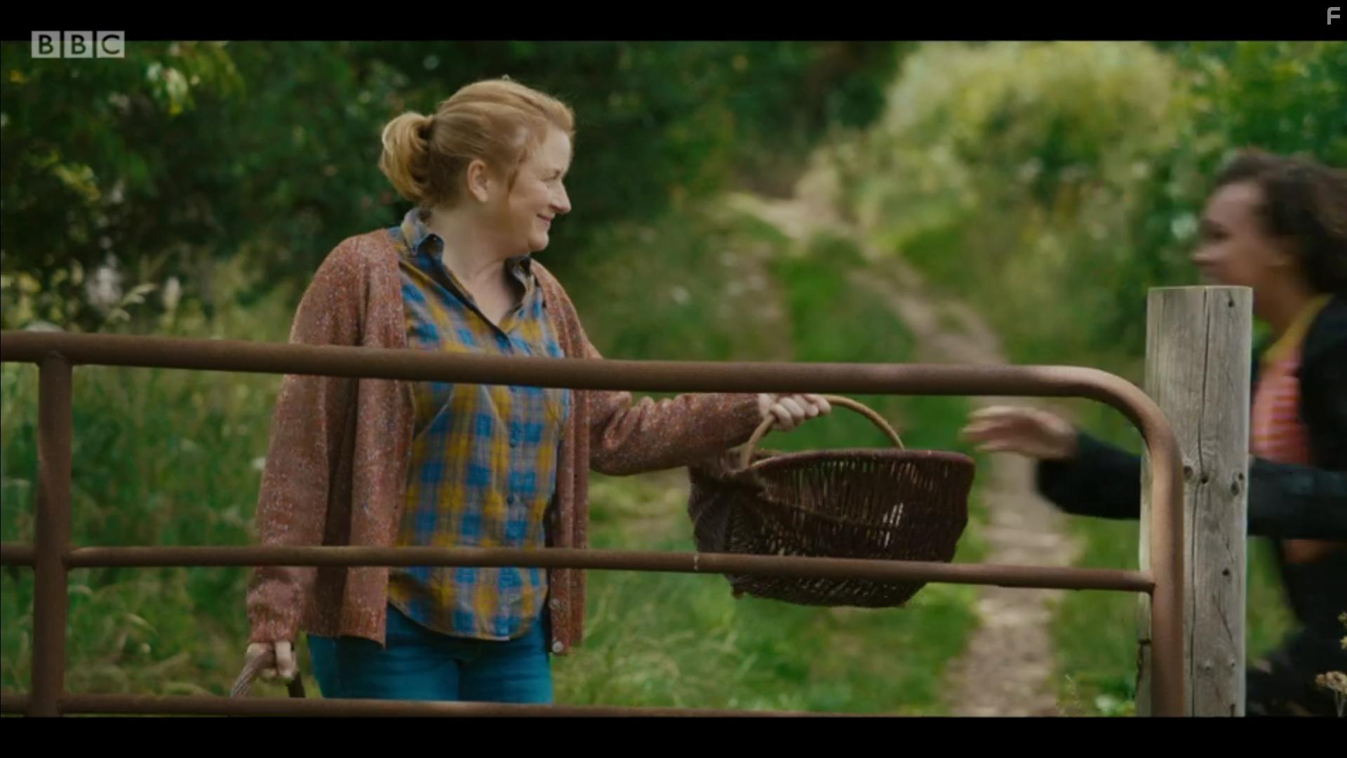 Rosie Cavaliero and India Brown in Worzel Gummidge (2019)