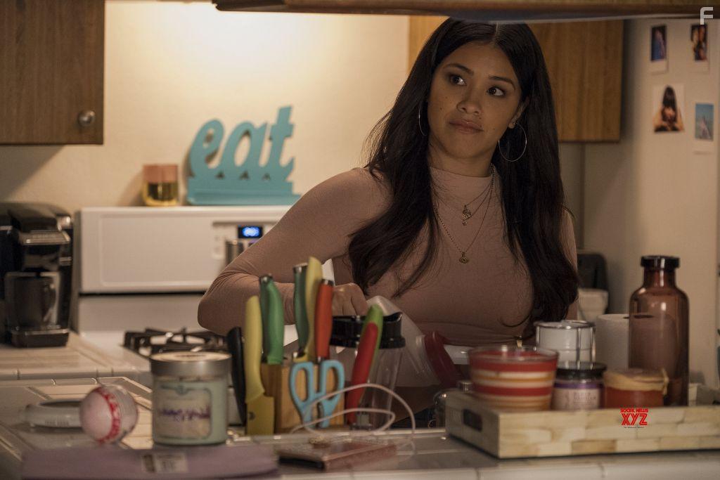 Gina Rodriguez in Kajillionaire (2020)