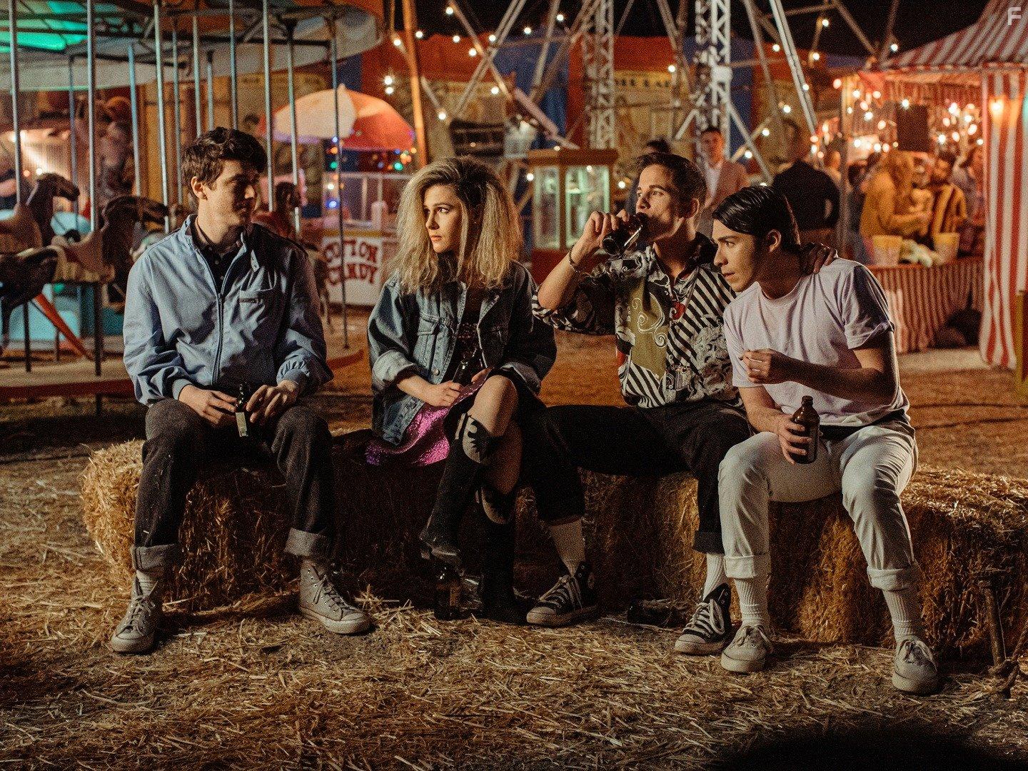 Erin Sanders, Mike Manning, Chester Rushing, and Sloane Morgan Siegel in The Call (2020)