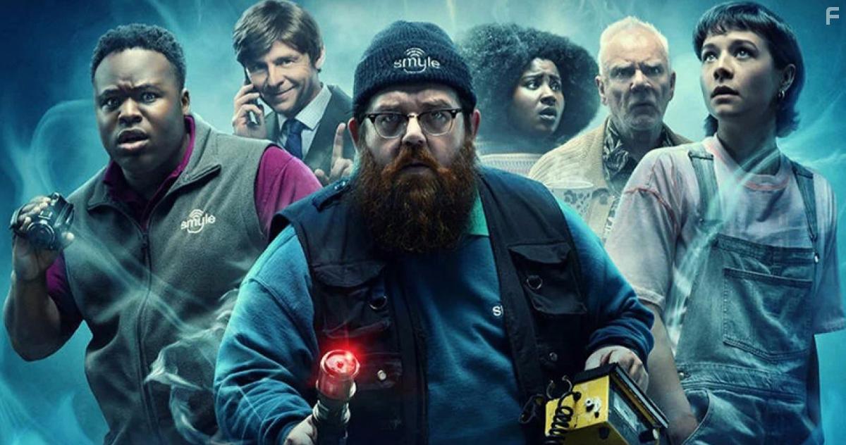 Malcolm McDowell, Nick Frost, Simon Pegg, Susan Wokoma, Samson Kayo, and Emma D'Arcy in Truth Seekers (2020)