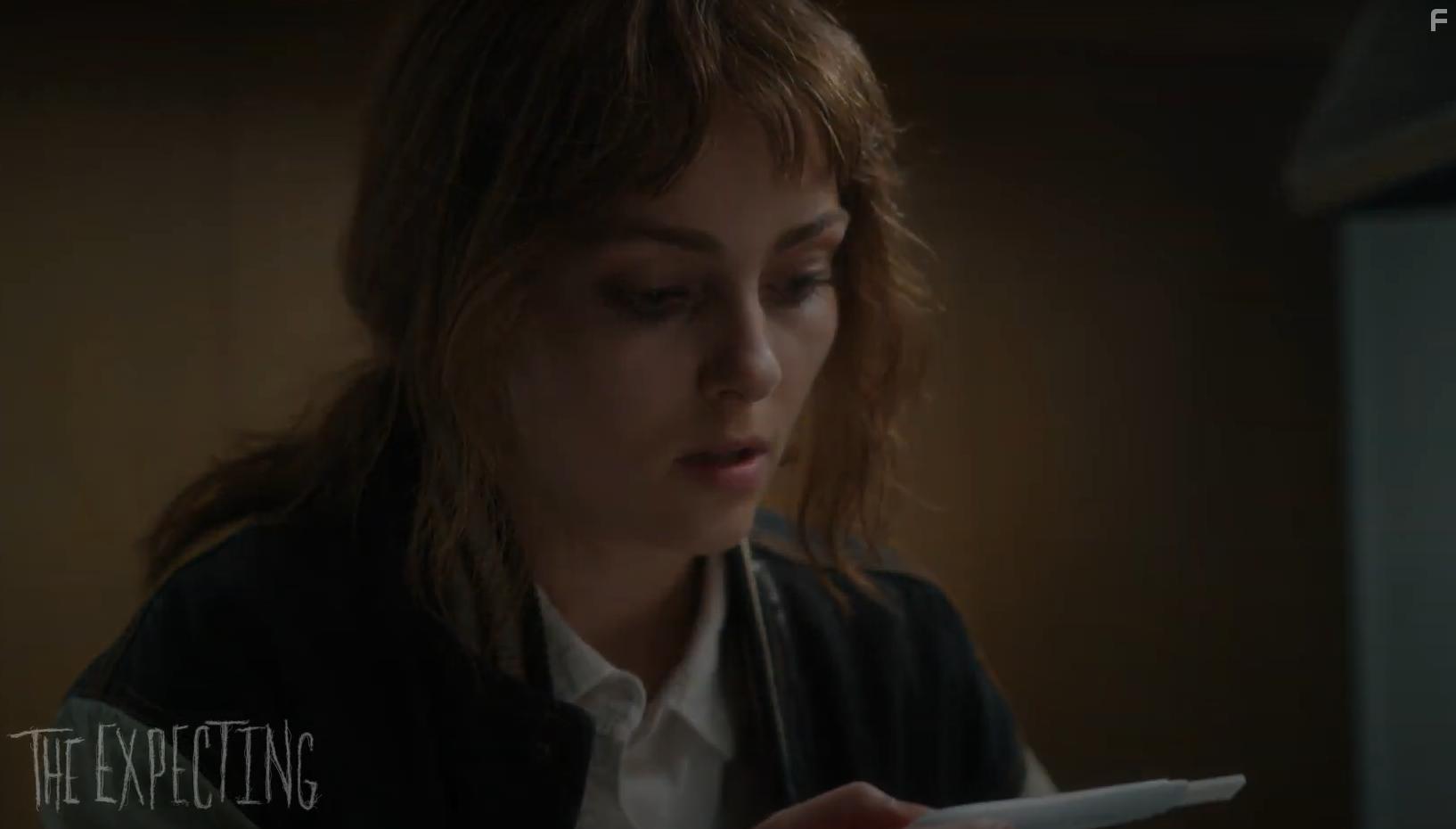AnnaSophia Robb in The Expecting (2020)