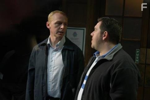 Nick Frost and Simon Pegg in Типа крутые легавые (2007)