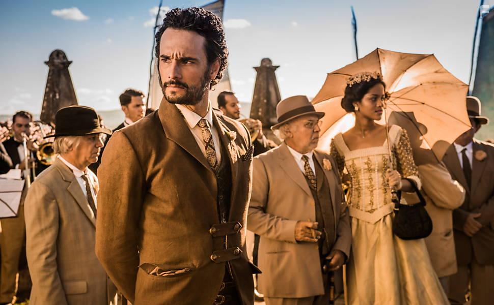 Rodrigo Santoro in Velho Chico (2016)