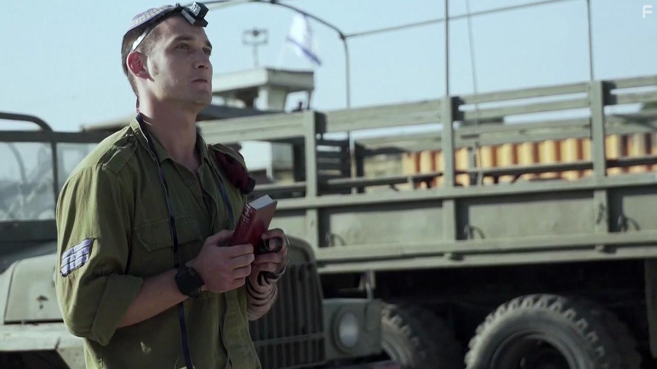 Dean Miroshnikov in Charlie Golf One (2016)