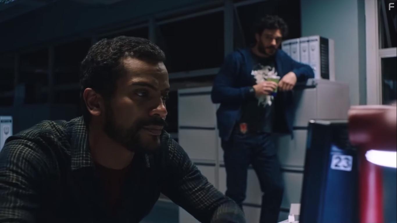 Samuel de Assis and Kiko Pissolato in O Doutrinador: A Srie (2019)