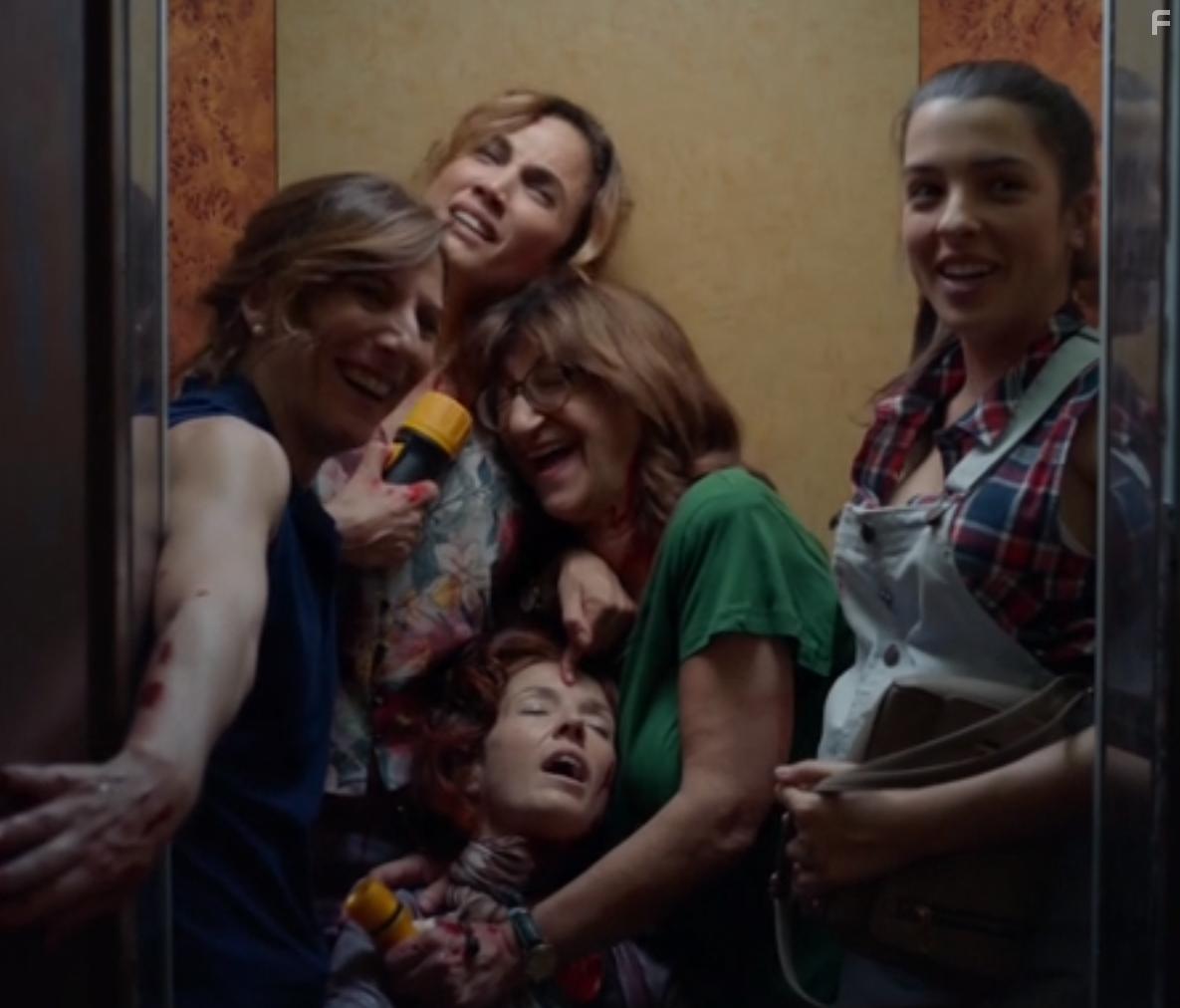 Marta Belenguer, Malena Alterio, Toni Acosta, Mamen Garca, and Nuria Herrero in Seoras del (h)AMPA (2019)