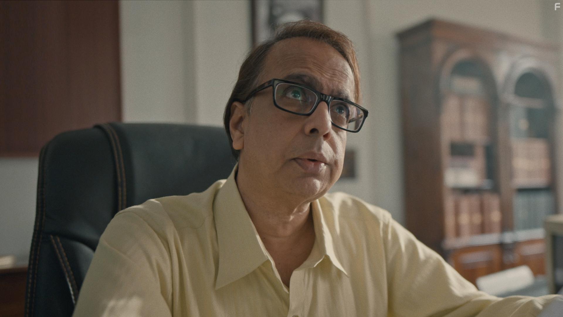Ananth Narayan Mahadevan in SCAM 1992: The Harshad Mehta Story (2020)