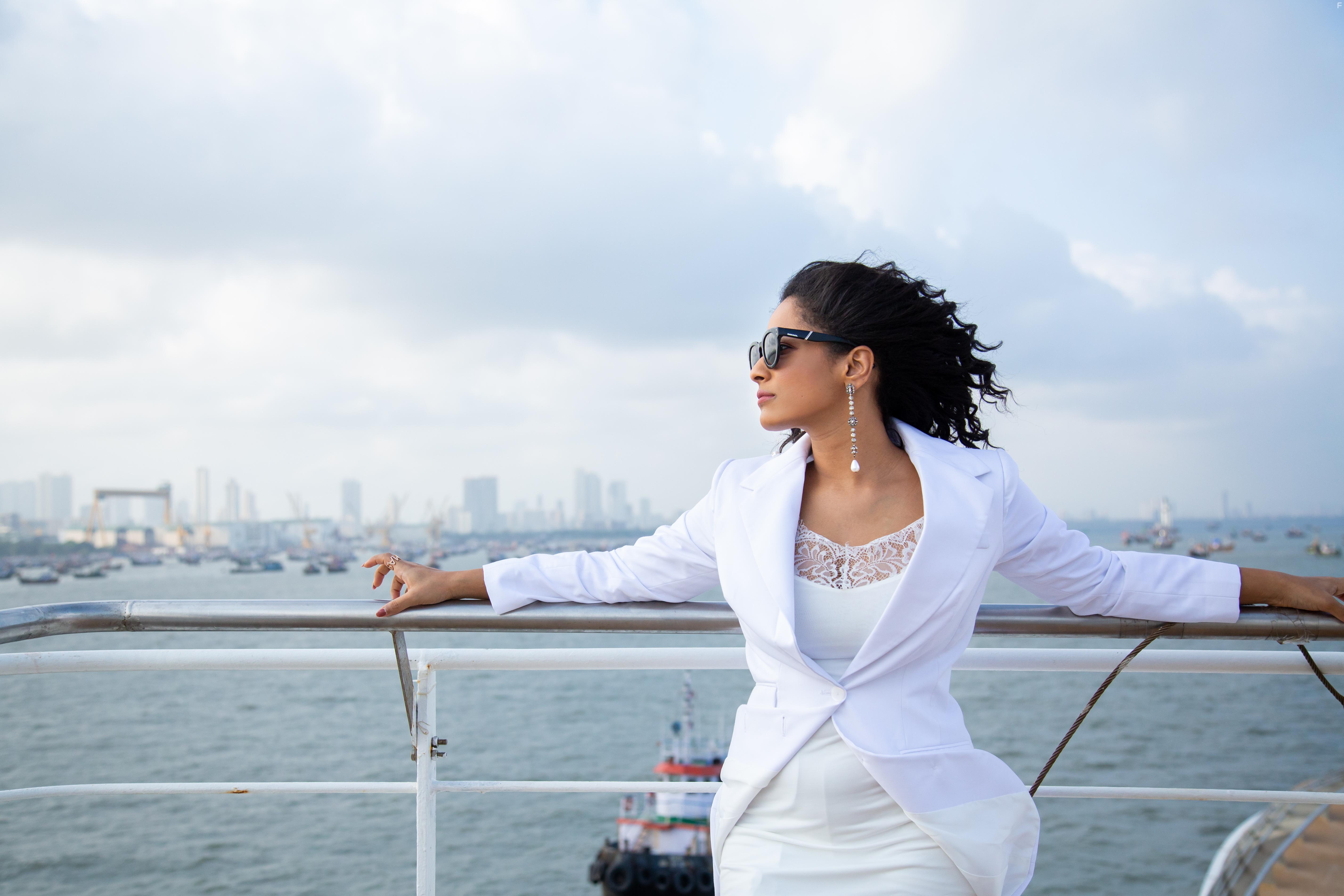 Masaba Gupta in Masaba Masaba (2020)