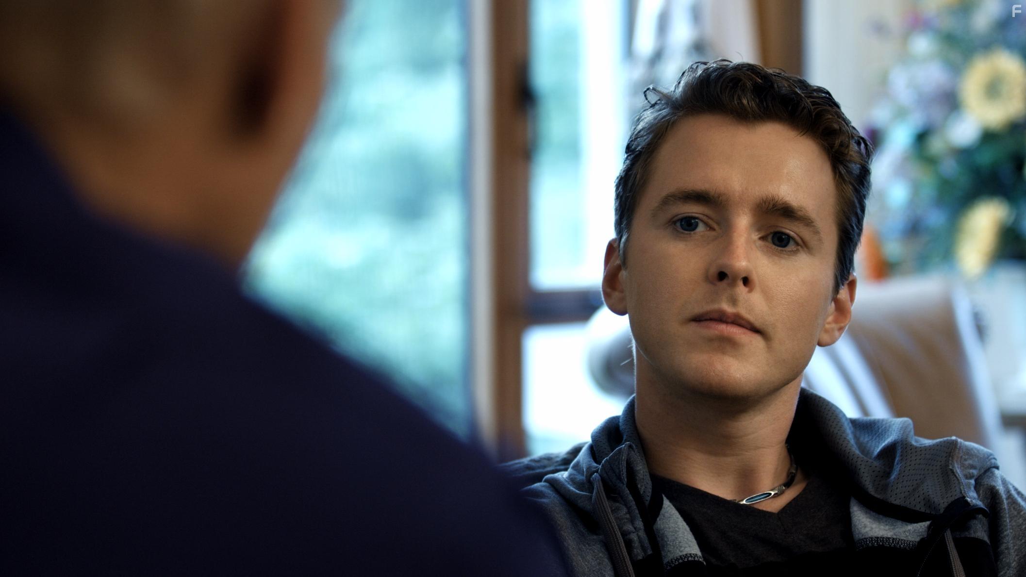 Daniel Knudsen in Skydog (2020)