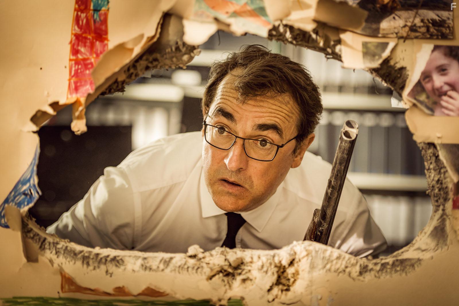 Albert Dupontel in Adieu les cons (2020)