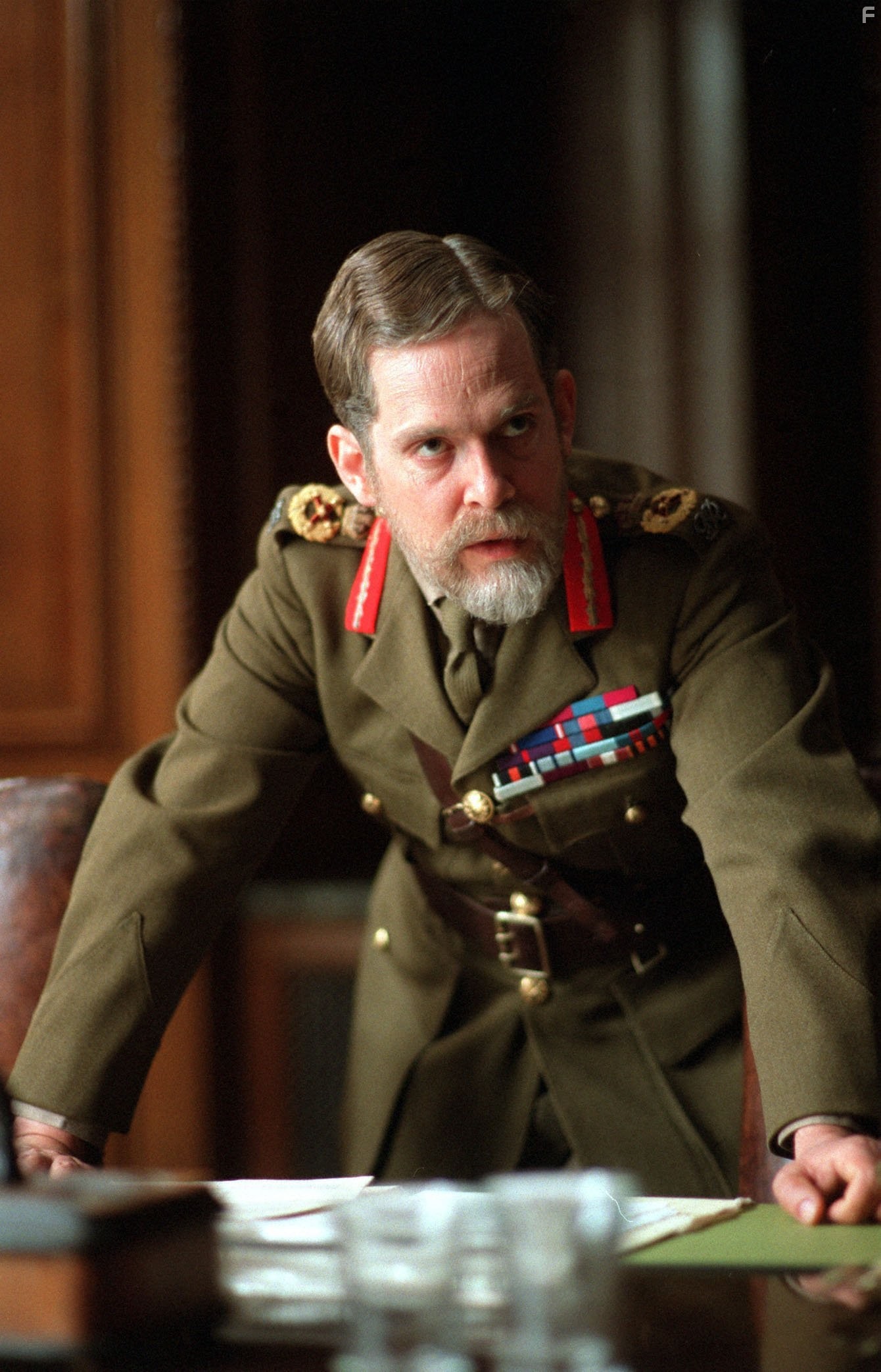 Tom Hollander in Потерянный принц (2003)