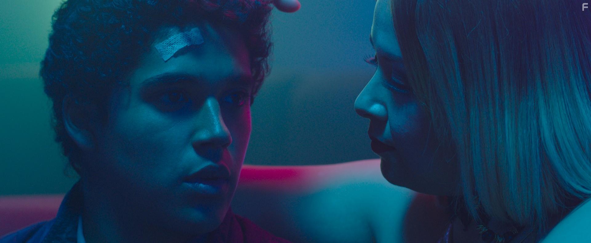 Benny Emmanuel in Detrs de la Montaa (2018)