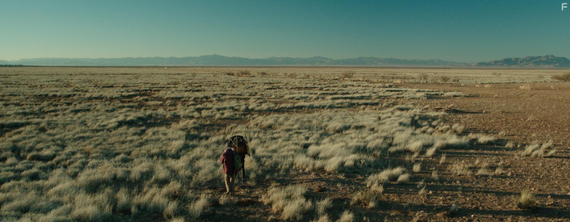 Gustavo Snchez Parra and Benny Emmanuel in Detrs de la Montaa (2018)