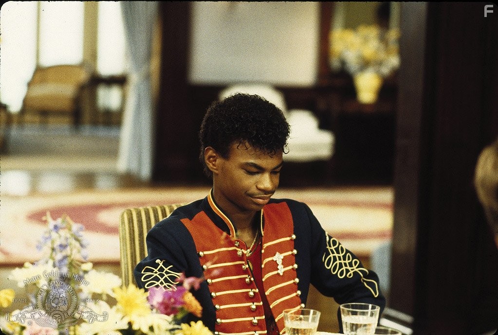 Michael Chambers in Брейк-данс 2: Электрическое Бугало (1984)