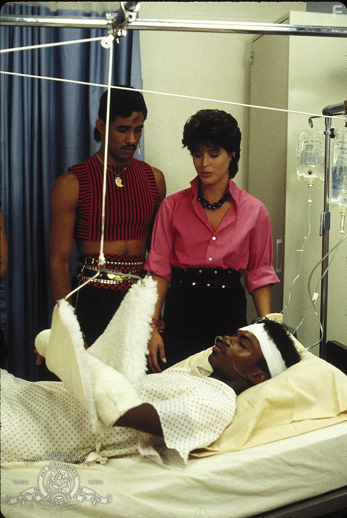 Michael Chambers, Lucinda Dickey, and Adolfo Quinones in Брейк-данс 2: Электрическое Бугало (1984)