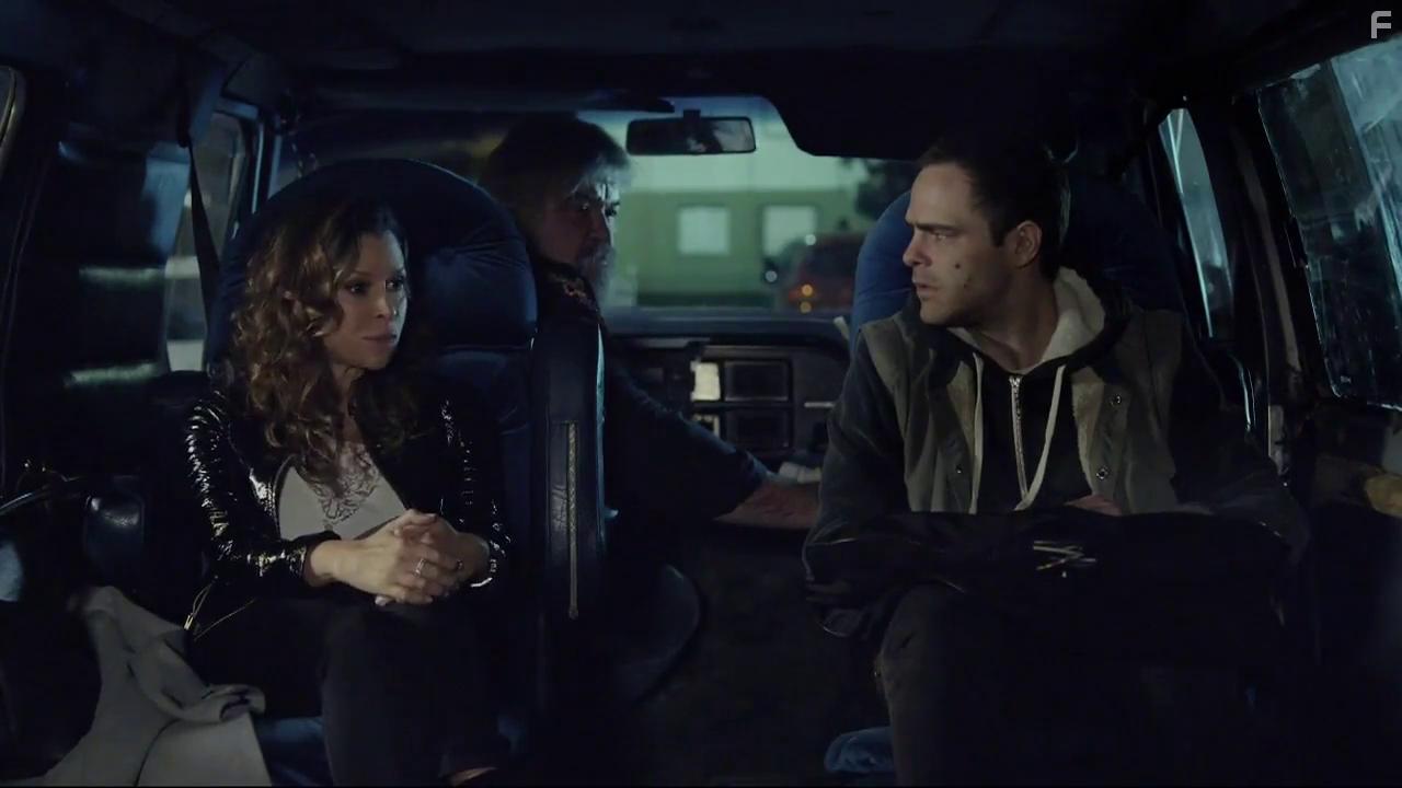 Julieta Ortega and Peter Lanzani in Un gallo para Esculapio (2017)