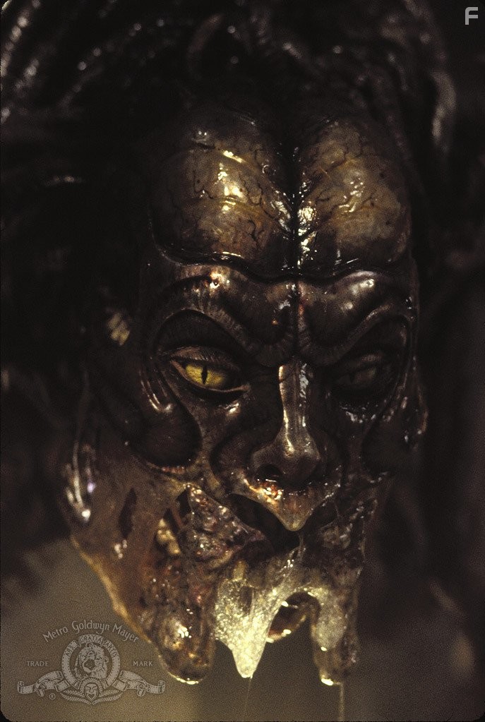 Особь II (1998)