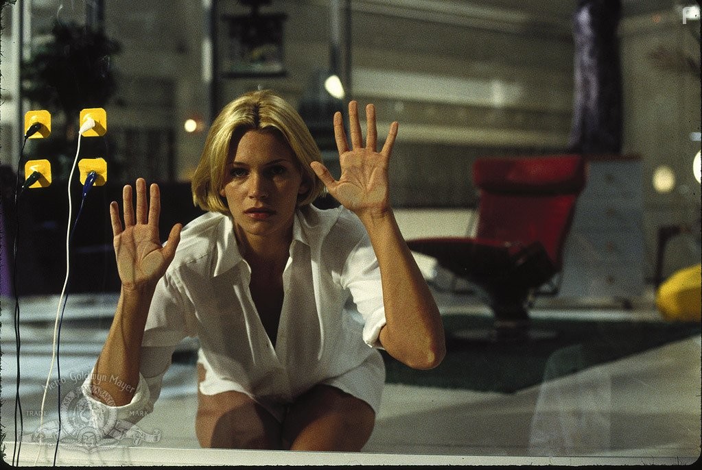 Natasha Henstridge in Особь II (1998)