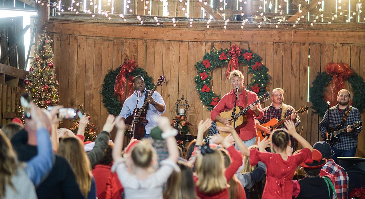 John Schneider in The Farmer and the Belle: Saving Santaland (2020)