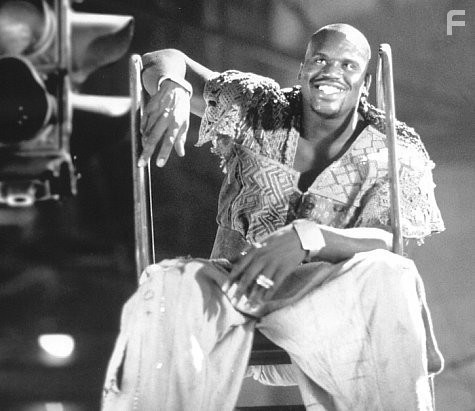 Shaquille O'Neal in Джинна вызывали? (1996)