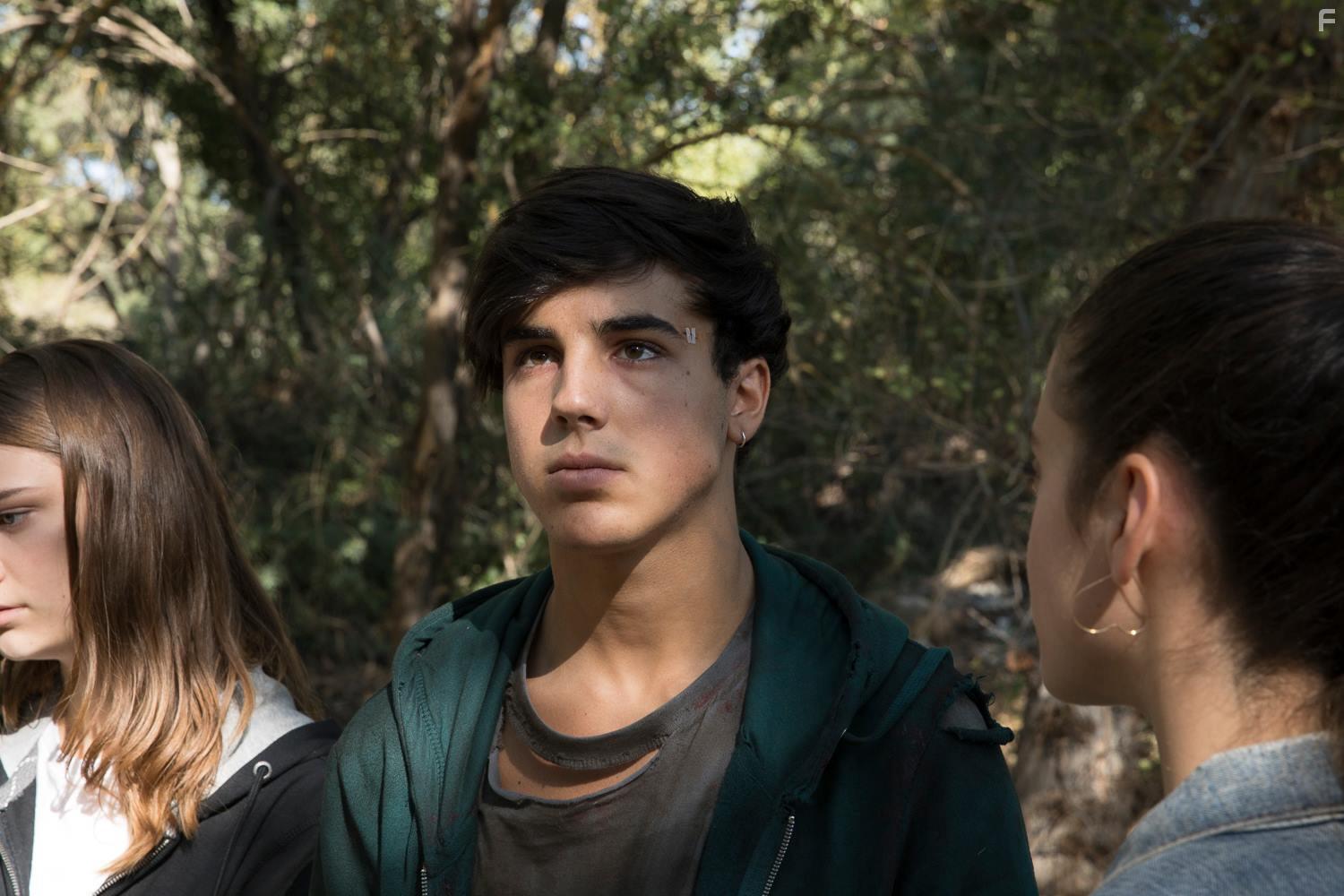 scar Casas, Mara Pedraza, and Nerea Elizalde in Si fueras t (2017)