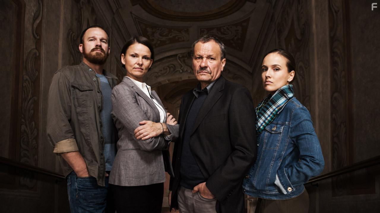 Klra Melskov, Miroslav Krobot, Stanislav Majer, and Tereza Voriskova in Modr stny (2016)