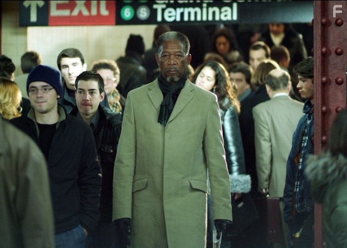 Morgan Freeman in Кодекс вора (2009)