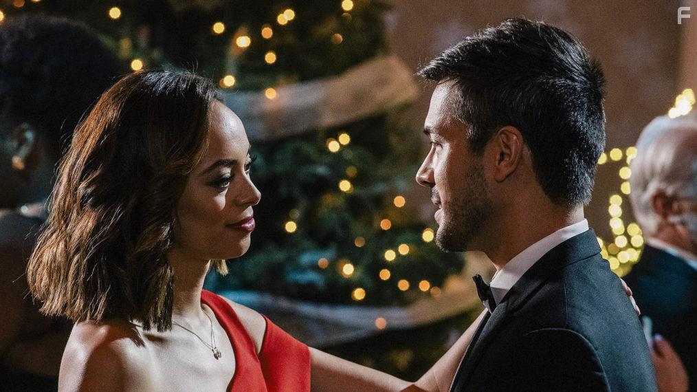 Amber Stevens West and Marco Grazzini in Christmas Unwrapped (2020)