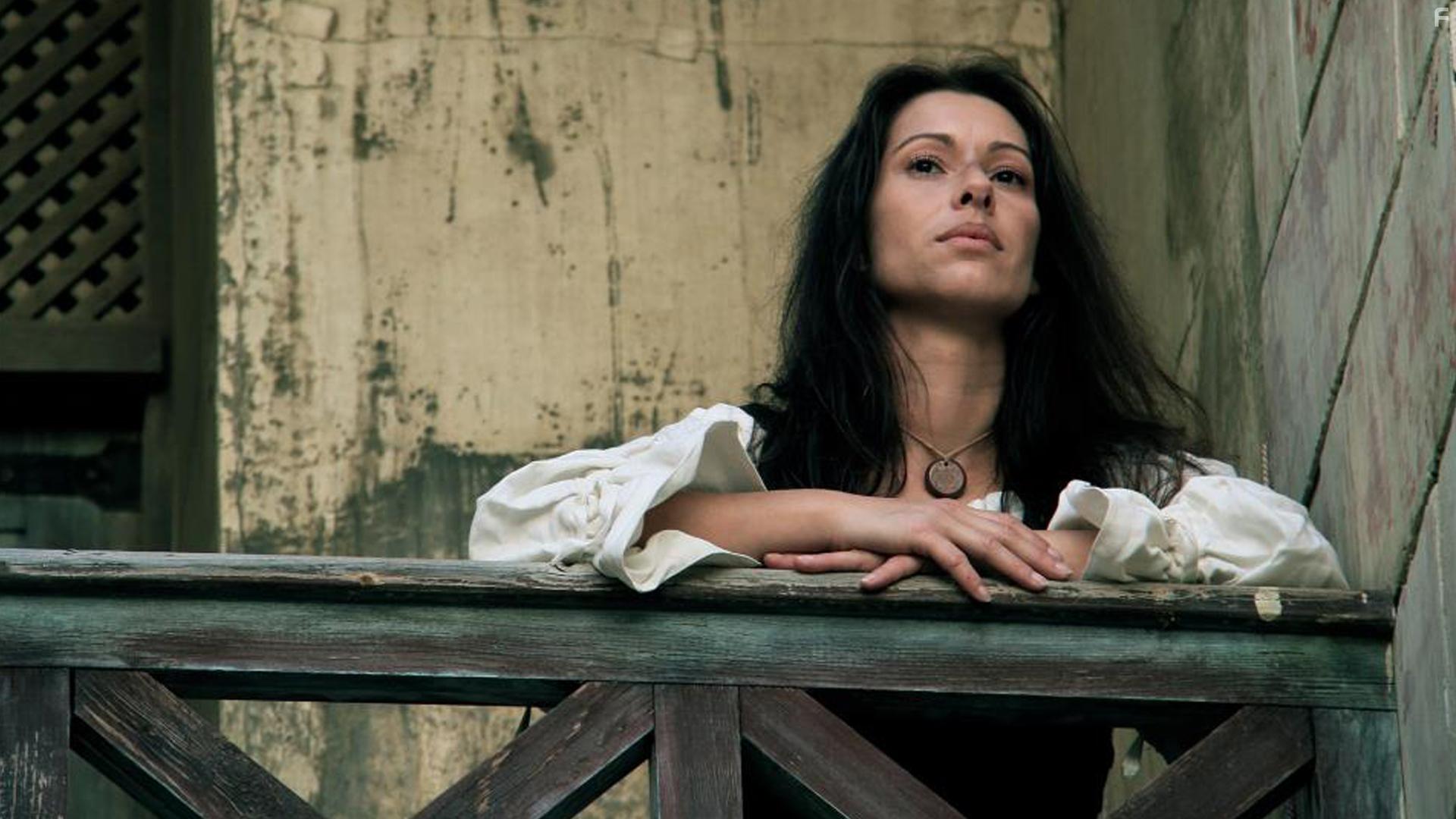 Sandra Vella in Adormidera (2013)