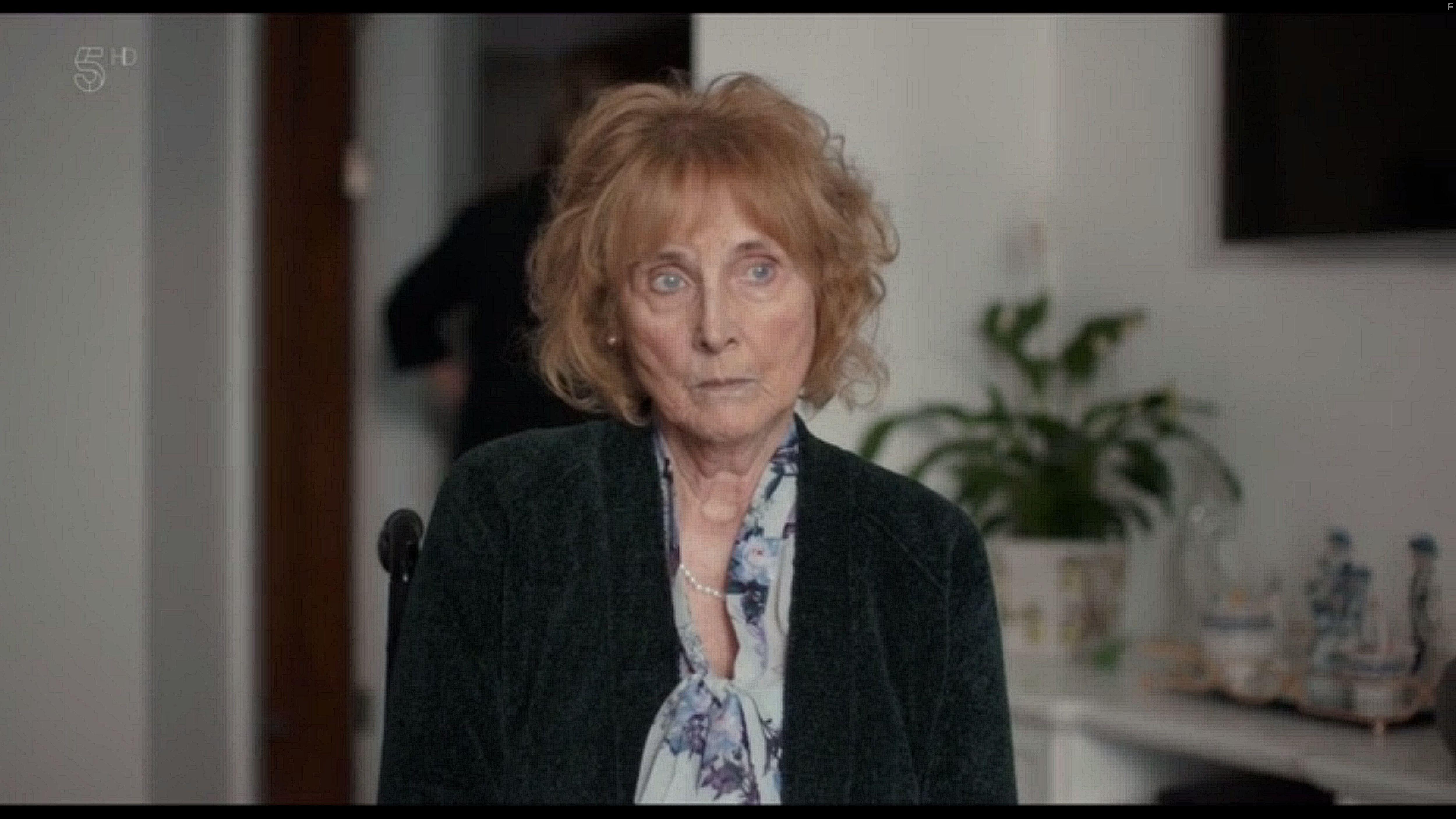 Elizabeth Counsell in Cold Call: Episode #1.3 (2019)