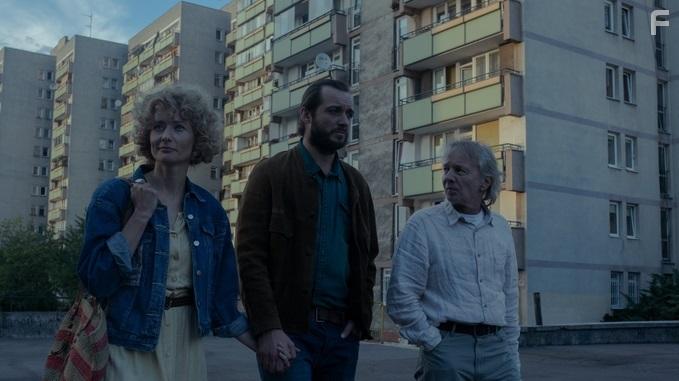 Krzysztof Stroinski, Michal Zurawski, and Magdalena Poplawska in 53 wojny (2018)