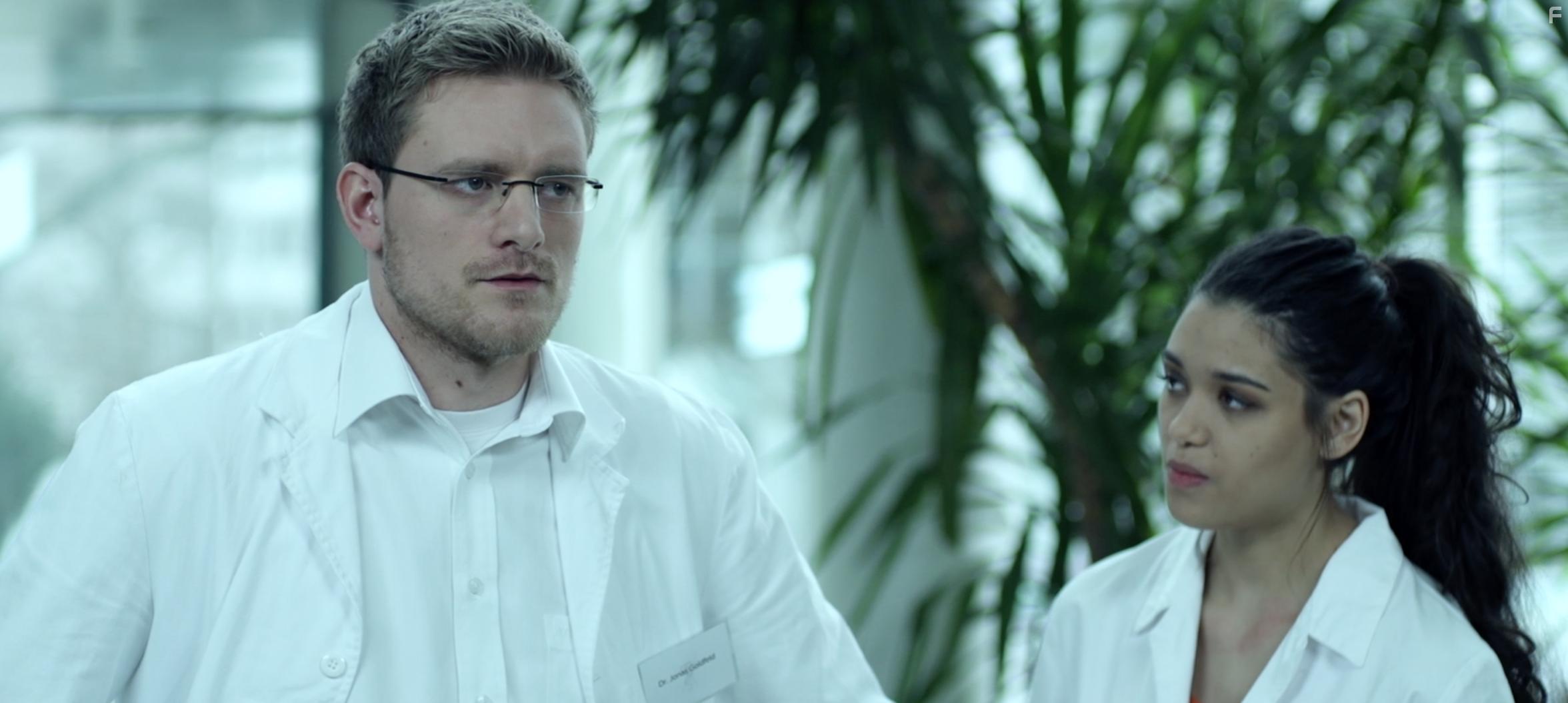 Rene Bauer in White Pillow (2017)