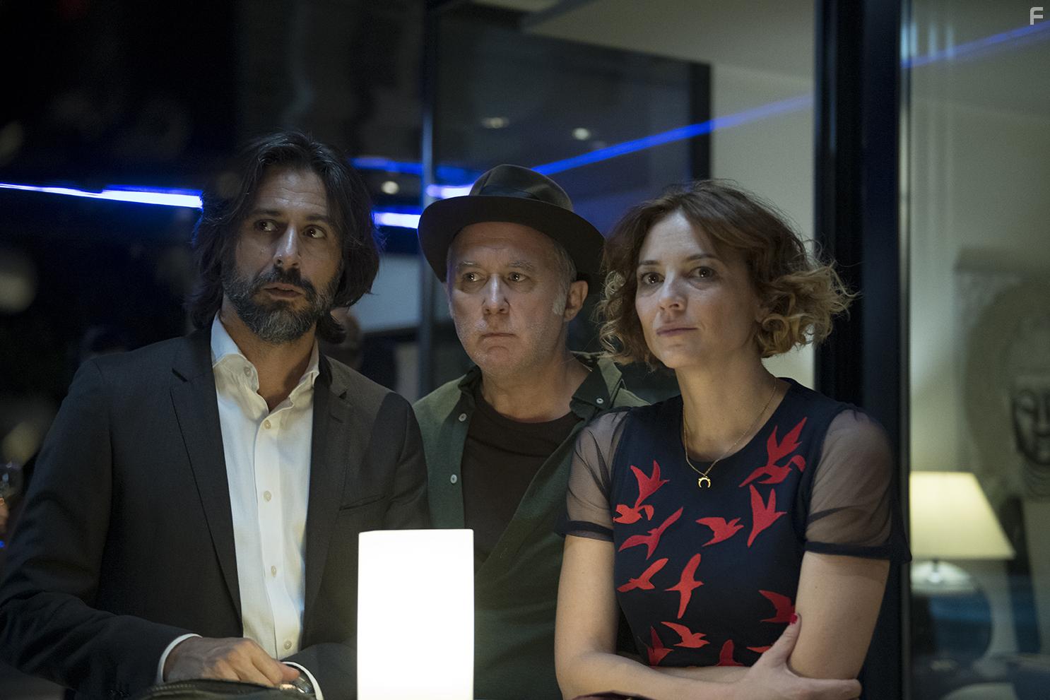 Leonor Watling, Luis Bermejo, and Hugo Silva in Nasdrovia (2020)