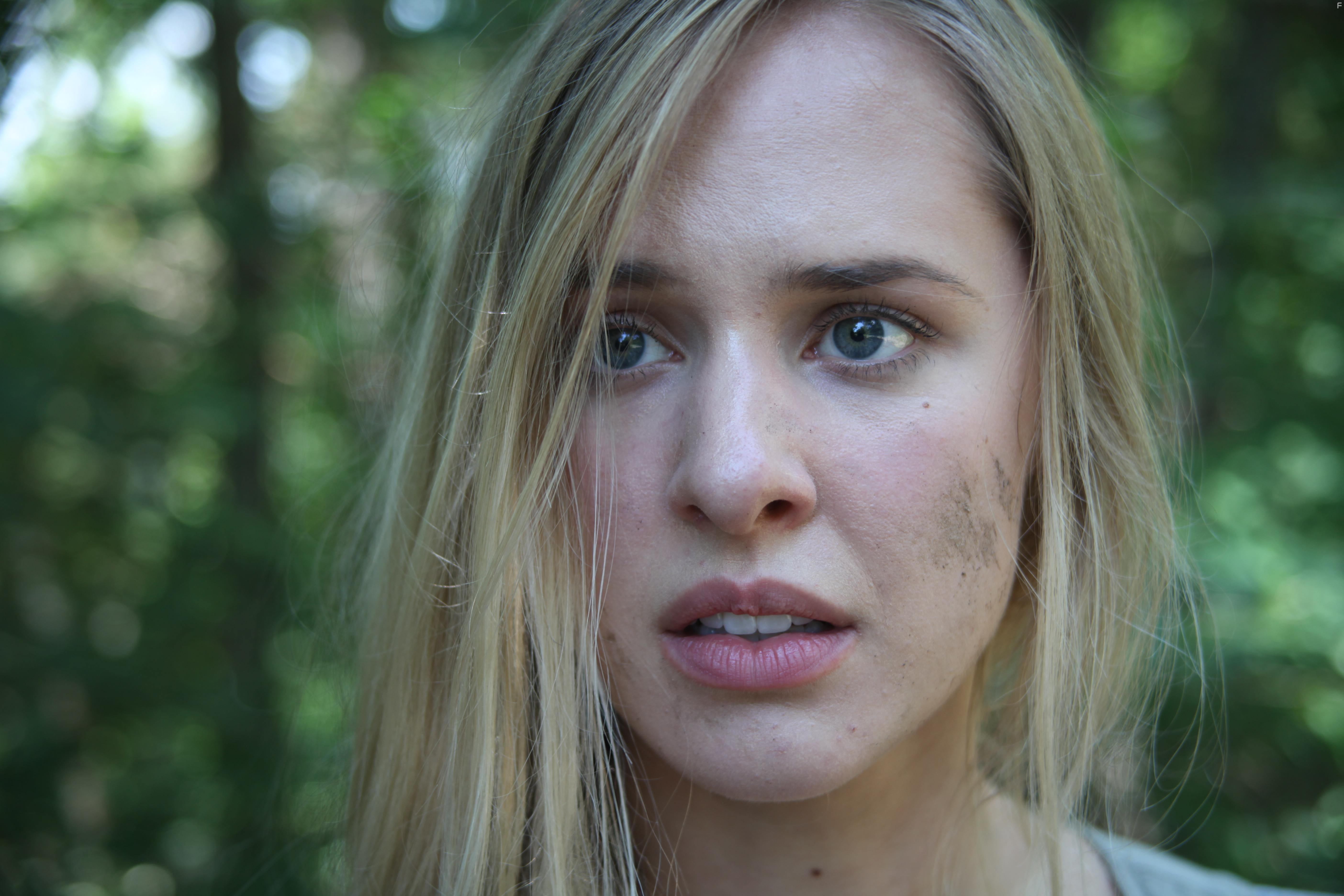 Kelly Bartram in The Dark: The Great Deceiver (2020)