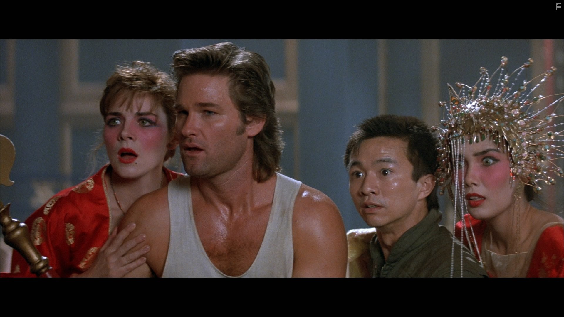 Kim Cattrall, Kurt Russell, Kate Burton, and Dennis Dun in Большой переполох в маленьком Китае (1986)