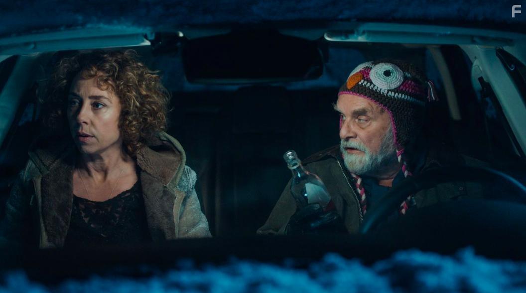 Sofie Grbl and Lars Knutzon in Den tid p ret (2018)