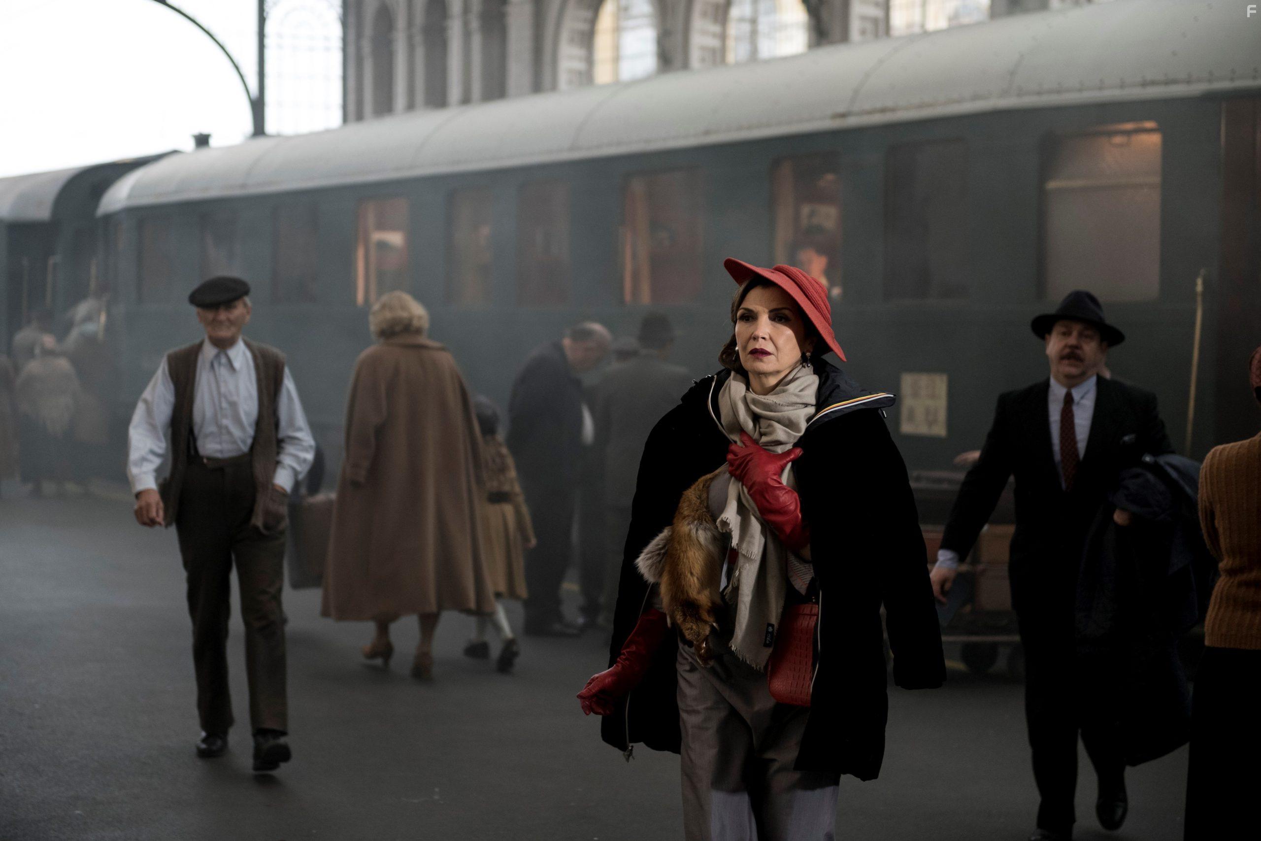 Maria Pia Calzone in Dime quin soy (2020)