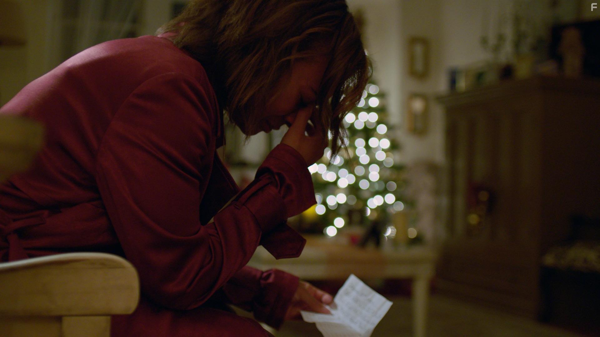 Nia Fairweather in A New York Christmas Wedding (2020)