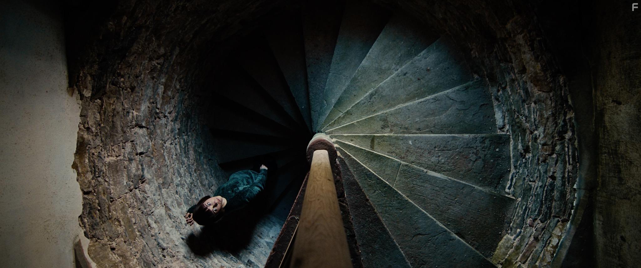 Grace Courtney in Playhouse (2020)