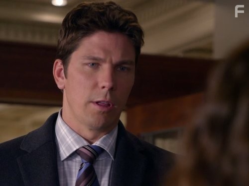 Michael Trucco in Посредник Кейт (2011)